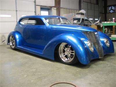 Custom Street Rod 1937 Ford Slamback in Speedway Blue
